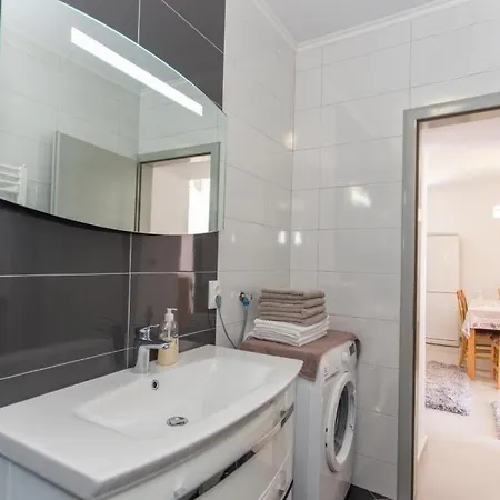 Mojas Apartman Doli